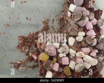 Rocky Road Osterkühlschrankkuchen Stockfoto