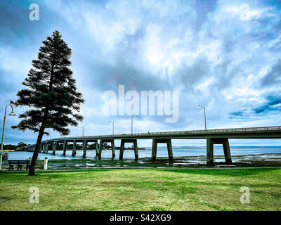 Berühmte Brücke von San Remo nach Phillip Island. Stockfoto
