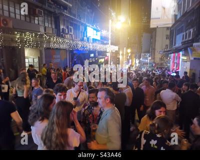 Das pulsierende Lan Kwai Fong Gebiet im zentralen Bezirk von Hongkong. Stockfoto