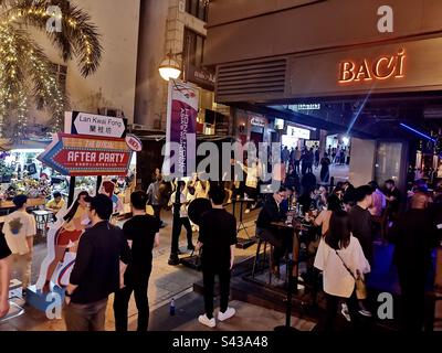 Das pulsierende Lan Kwai Fong Gebiet im zentralen Bezirk von Hongkong. Stockfoto