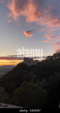 Herrlicher Sonnenuntergang vom Kloster Sant Salvador, Cala D’Or, Felanitx, Mallorca, Spanien Stockfoto