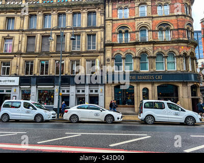 Taxistand auf der Boar Lane im Stadtzentrum von Leeds Stockfoto