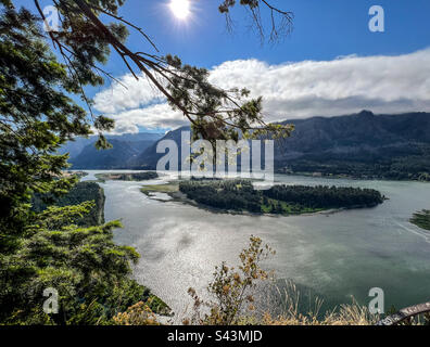 Beacon Rock Wanderung auf der Washington-Seite der Columbia Gorge USA Stockfoto