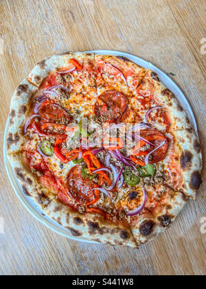 Fleisch fest pizza Stockfoto