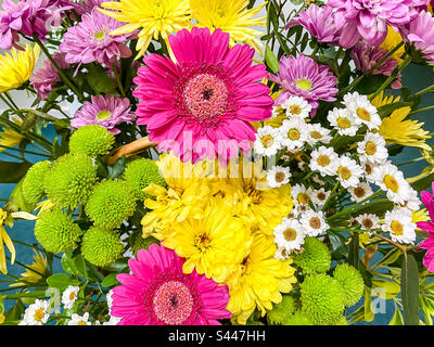 Nahaufnahme eines Blumenarrangements. Stockfoto