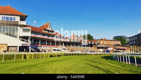 Chester Rennbahn in der Sonne, Schuss von der Rennbahn Stockfoto