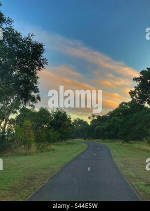 Radweg auf den Seaford Wetlands Victoria Australia Stockfoto