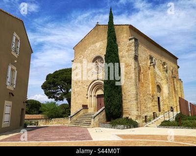 Kirche in Domaine de Bayssan. Beziers. Occitanie, Frankreich Stockfoto