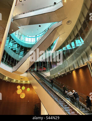Rolltreppen, Ocean Casino Resort, Atlantic City Boardwalk, Atlantic City, New Jersey, Vereinigte Staaten Stockfoto