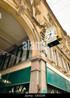 Eintritt zum Cardiff Market in der St Mary's Street Stockfoto