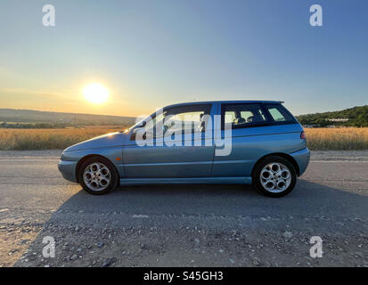 2000 Alfa Romeo Cloverleaf, italienischer Sportwagen mit Heißluke Stockfoto