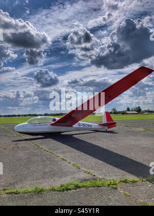 ASK13-Gleitflugzeug im York Gliding Centre Stockfoto