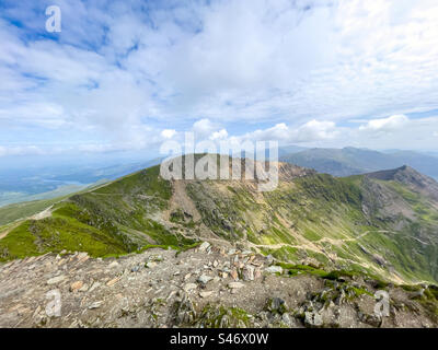 Wandern auf dem PYG Track, Yr Wyddfa (Snowdon) höchster Berg in Wales, Gwynedd, Wales Stockfoto