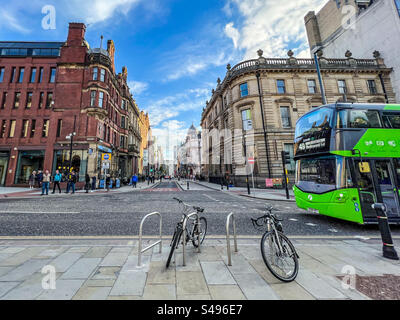 The Headrow im Stadtzentrum von Leeds Stockfoto