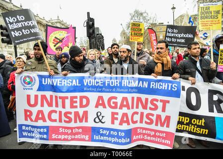 London, Großbritannien. 16 Mär, 2019. Eine Kundgebung in Whitehall die Vereinten Nationen Anti Rassismus Tag zu kennzeichnen. Credit: Claire Doherty/Alamy leben Nachrichten Stockfoto