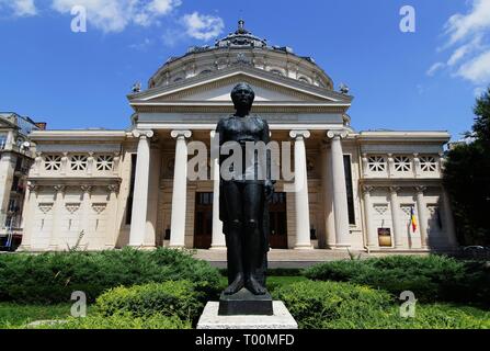 Bukarest, Rumänien - Juli 01, 2018: Das rumänische Athenäum (Ateneul Roman) ist ein konzertsaal 1988 eröffnet, die jedes Jahr veranstaltet die George Ene Stockfoto