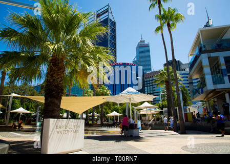 PERTH, Australien - 2. März 2019: BHP Billiton interaktive Brunnen Park in Elizabeth, Kai Stockfoto