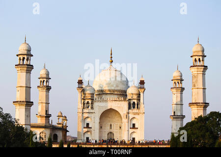 Bibi Ka Maqbara durch Mughal Kaiser Aurangzeb Sohn Azam Shah in der Erinnerung an seine Mutter gebaut. Mumbai, Maharashtra, Indien. Stockfoto