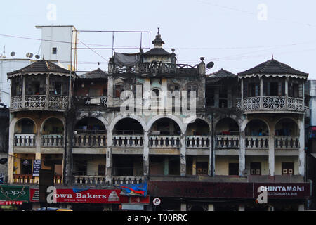 Ein altes Haus in Pune Street, Mahaharshtra, Indien Stockfoto