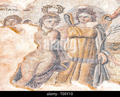 Ein schönes Mosaik Fliese Panel in der Fußboden einer römischen Villa auf der UNESCO-Website von Kato Pafos im Süden Zyperns. Dieses Mosaik ist in das Haus des Aion a Stockfoto