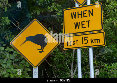 Kiwi Schild, "bei Nässe 15 km "Neuseeland Stockfoto