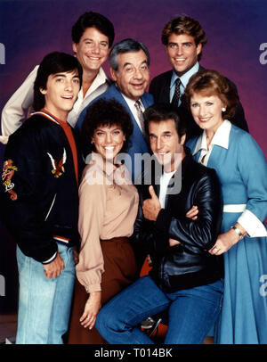 Glückliche Tage, SCOTT BAIO, ANSON WILLIAMS, Erin Moran, Tom Bosley, Henry Winkler, Marion Ross, TED MCGINLEY, 1974 Stockfoto