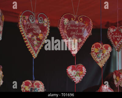 Licider Herzen dekoriert, Kekse aus süßen Honig Teig Stockfoto