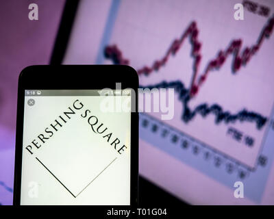 Pershing Square Holdings Logo auf Smart Phone gesehen angezeigt. Stockfoto