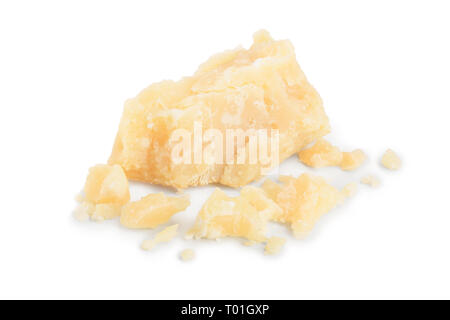 Parmesan Stücke auf weißem Hintergrund. Nahaufnahme. Stockfoto