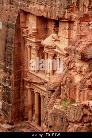 Die Schatzkammer, Al-Khazneh, Erhöhte Ansicht, Petra, Ma'an Governorate, Jordanien Stockfoto