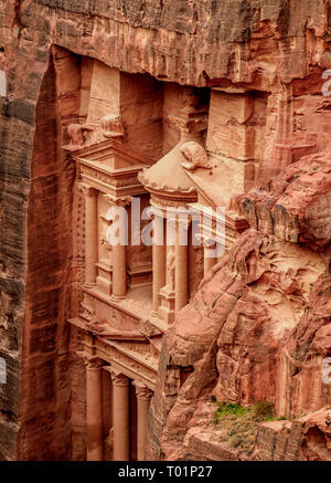 Die Schatzkammer, Al-Khazneh, Erhöhte Ansicht, Petra, Ma'an Governorate, Jordanien Stockfoto