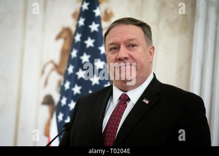 US-Außenministerin Mike Pompeo während einer gemeinsamen Pressekonferenz auf der Lazienki Park in Warschau, Polen vom 12. Februar 2019 Stockfoto