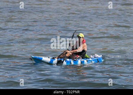 Ardrossan South Australia, 17. März 2019. Kanuten Paddeln in der Stadt Haiger auf Gulf Saint Vincent gebadet in schöner Morgen Sonnenschein Credit: Amer ghazzal/Alamy leben Nachrichten Stockfoto