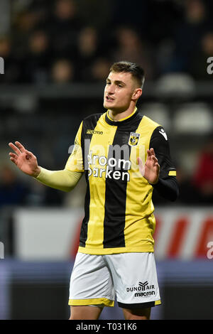 ALMELO, 16-03-2019, Almelo, Polman Stadion, Saison 2018 / 2019, Eredivisie, Heracles Almelo - Vitesse Vitesse, player Matus Bero während des Spiels Herakles - Vitesse 3-2 Stockfoto