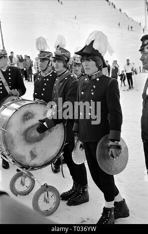 RINGO STARR, George Harrison, HELP!, 1965 Stockfoto