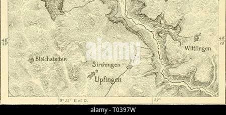 Die Erde und ihre Bewohner. . Earthitsinhabita 386 recl Jahr: 1883 Meter), dem Stammsitz der regierenden Familie der Prussiaand Deutschland; eine weitere Bohrung auf seinem Gipfel der stolzen Burg der Hohenstaufen (2.240 m). Die Schwäbische Alb ist durchaus als HÖHLENARTIGE wie der von Frankreich, und die Knochen von Bären und andere Tiere, die heute ausgestorben sind in ihre Aussparungen gefunden worden. Enge Schluchten oder Spalten, die die Hochebene in verschiedene Abschnitte unterteilt, gibt es zuhauf. Die Schlucht der Brigach, einem der Kopf-Streams von der Donau, schneidet also in zwei der Hochebene der Baar. Die Schlucht des Fils, einem wohlhabenden Der N Stockfoto