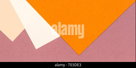 Farbe Papiere Geometrie Zusammensetzung Hintergrund in beige orange und braune Farbtöne Stockfoto