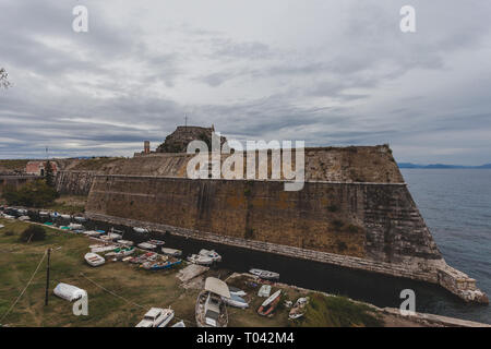 Stadtmauern der Venezianischen alte Festung von Korfu, Korfu, Griechenland. Interessanten touristischen und historischen Ort Stockfoto