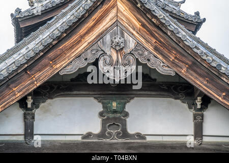 Gegyo (Giebel Anhänger) Dach Detail des Hojo Quartale (Abt) von Kennin-ji Historischen zen-buddhistischen Tempel. In Kyoto entfernt. In der Nähe von Gion, am Ende von Hana Stockfoto