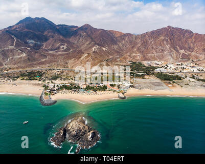 Fujairah Sandstrand in den Vereinigten Arabischen Emiraten Luftaufnahme Stockfoto