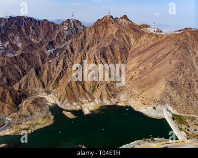 Al Rafisah Damm in Khor Fakkan in den Vereinigten Arabischen Emiraten Luftaufnahme Stockfoto