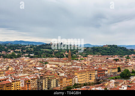 Florenz, Toskana, Italien der Palazzo Vecchio gesehen. Stockfoto