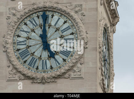 Der Glockenturm der Bahnhof Gare de Lyon Bahnhof ist ein bekanntes Wahrzeichen von Paris Stockfoto