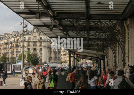 Der Bahnhof Gare de Lyon Bahnhof ist die nördliche Endstation der Strecken Paris-Marseille Schnellzug Linie. Stockfoto