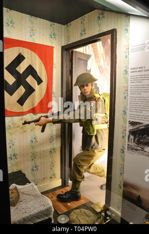 Szene aus dem zweiten Weltkrieg, Nord-West Europa, Essex Regiment Museum, Oaklands House, Chelmsford, Essex, Großbritannien Stockfoto