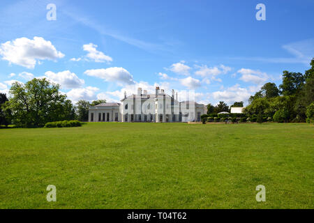 Die denkmalgeschützten Neoklassizistischen elegante Villa im Hylands Haus und Gärten, Writtle, Chelmsford, Essex, Großbritannien aufgeführt Stockfoto