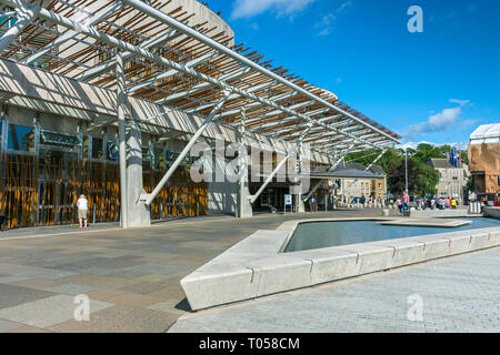 Das schottische Parlament Gebäude (von Enric Miralles 2004), Holyrood, Edinburgh, Schottland, Großbritannien Stockfoto