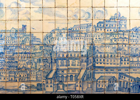 Eine enorme Panorama von keramischen Fliesen mit der Darstellung der Stadt Lissabon Museu Nacional do Azulejo, Lissabon, Portugal Stockfoto