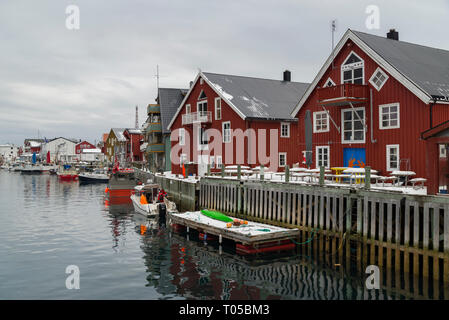 Henningsvær Dorf, Lofoten, Norwegen Stockfoto