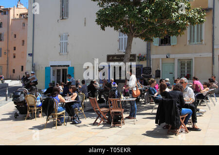 Cafe, Le Panier Viertel, Altstadt, Marseille, Bouches du Rhone, Provence Alpes Cote d'Azur, Frankreich, Europa Stockfoto